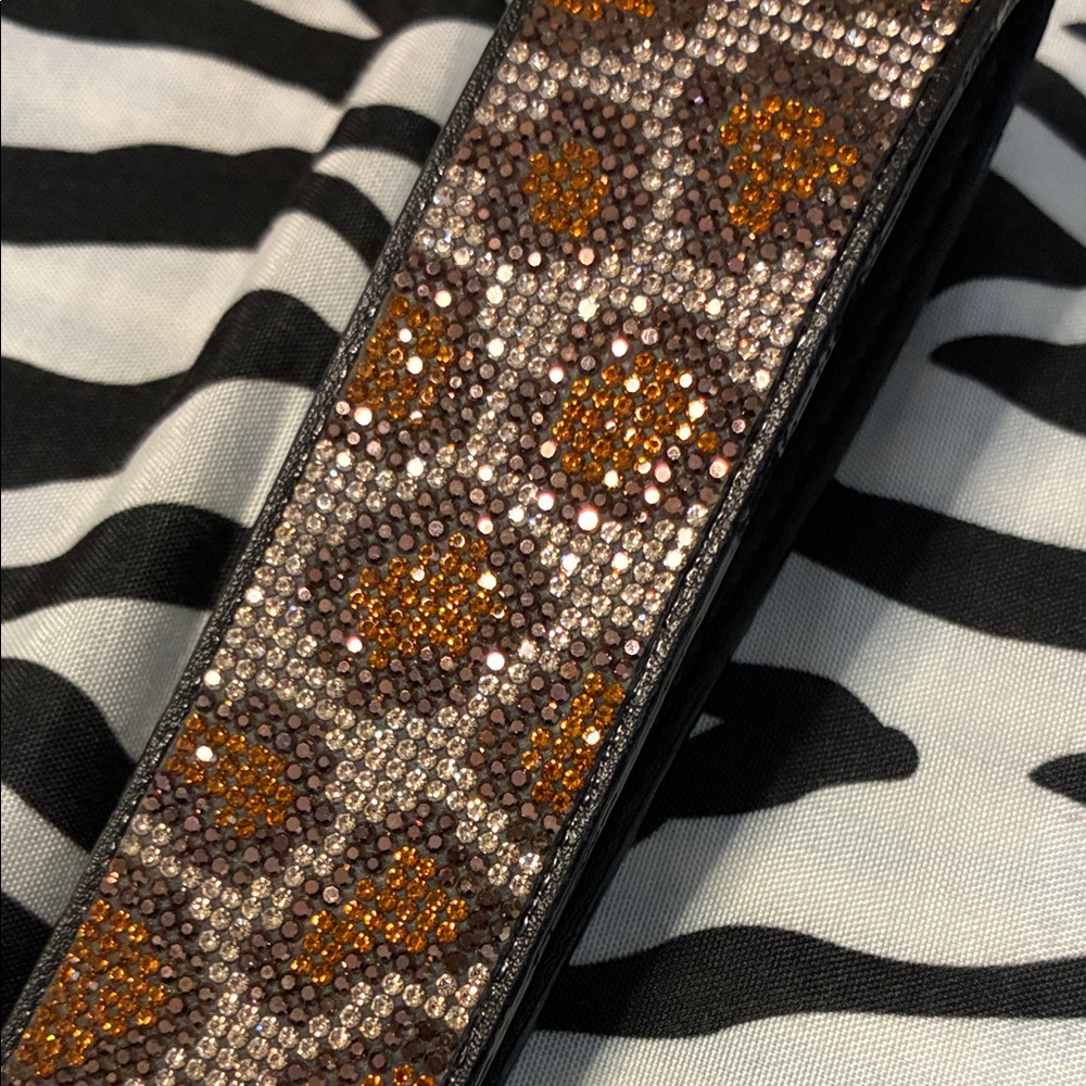 🤎 PINK Victoria's Secret Leopard Beaded Wristlet Key Holder 🤎